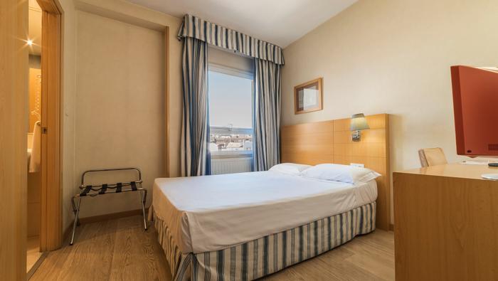 Hotel Infanta Mercedes | Madrid | SINGLE ROOM