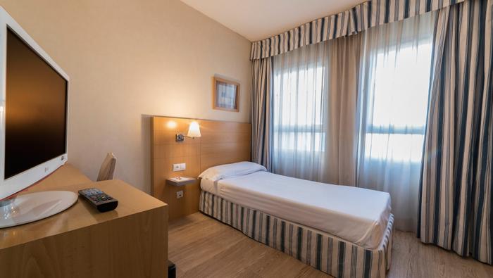 Hotel Infanta Mercedes | Madrid | SINGLE ROOM