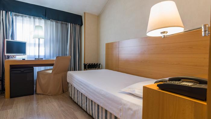 Hotel Infanta Mercedes | Madrid | SINGLE ROOM