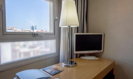 Hotel Infanta Mercedes | Madrid | DESK